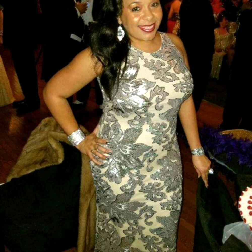 Betsy & Adam silver sequin formal gown